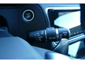 Car image 36