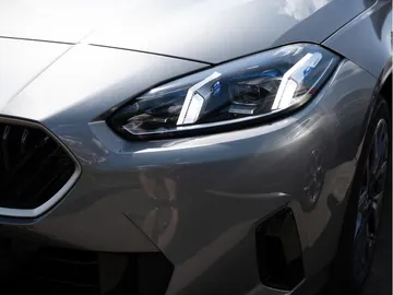 Car image 27