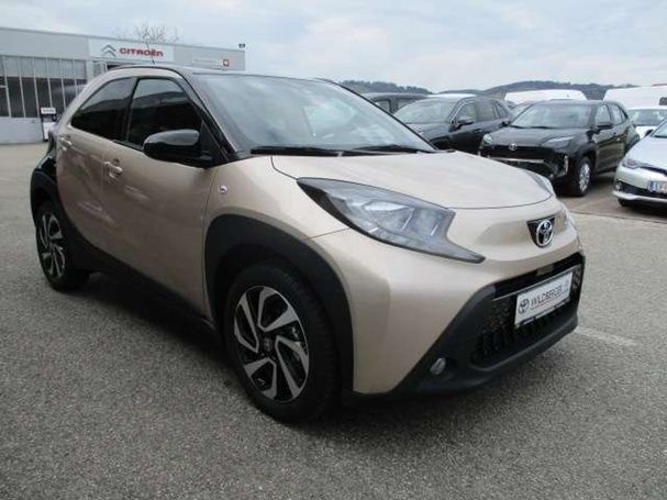 Toyota Aygo X 1.0 VVT-i 53 kW image number 3