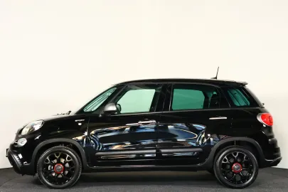 Car image 28