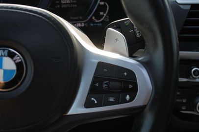 Car image 29