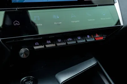 Car image 37