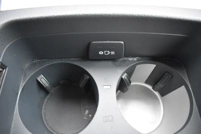 Car image 33