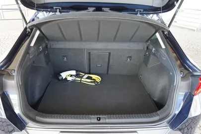 Car image 35