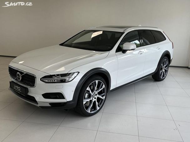 Volvo V90 Cross Country AWD B4 155 kW image number 1