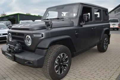 Car image 2