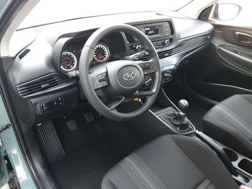 Car image 12