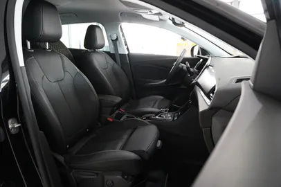 Car image 42
