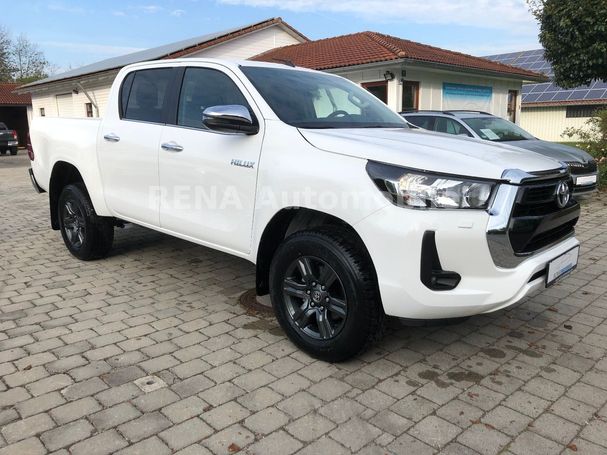 Toyota Hilux D 2.4 4D 4WD Comfort 110 kW image number 3