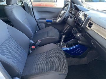 Car image 4