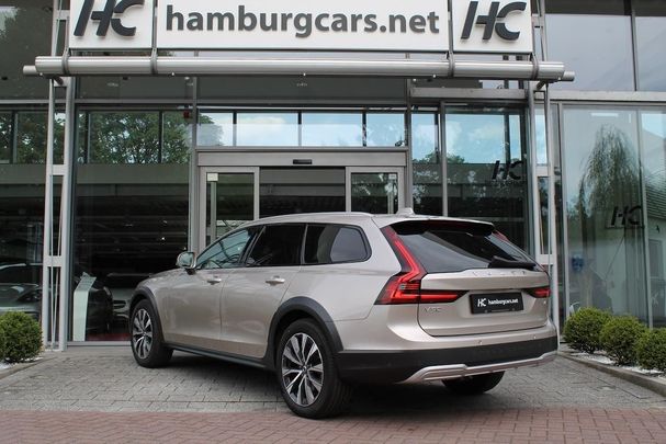 Volvo V90 Cross Country AWD B4 145 kW image number 3