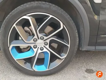Car image 29