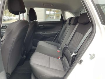 Car image 12