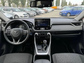 Car image 31