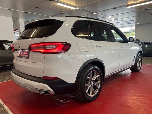 BMW X5 xDrive 195 kW image number 8