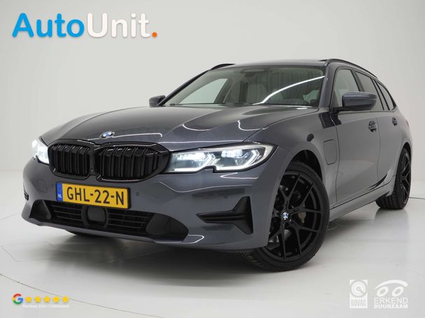 BMW 330e Touring 215 kW image number 1