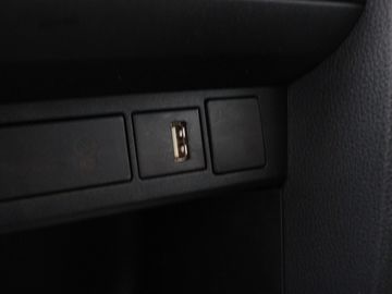 Car image 33