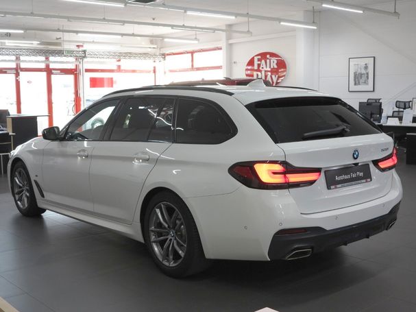 BMW 520i Touring 135 kW image number 6