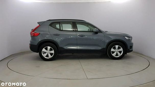 Volvo XC40 T3 Momentum 120 kW image number 8