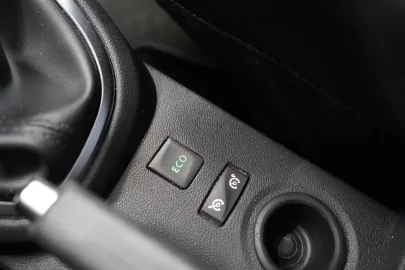 Car image 36