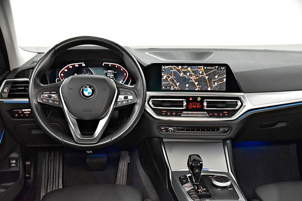 BMW 320d Touring 140 kW image number 10