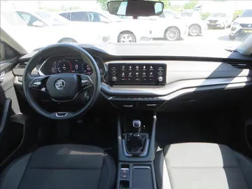Car image 24