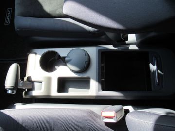 Car image 26