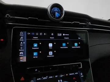 Car image 36