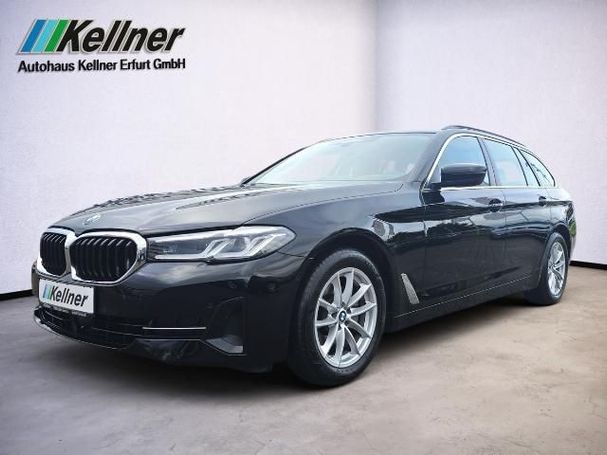 BMW 520d Touring xDrive 140 kW image number 1