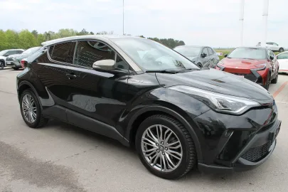 Car image 2