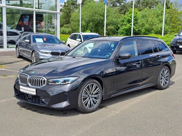 BMW 320d Touring M Sport 140 kW image number 1