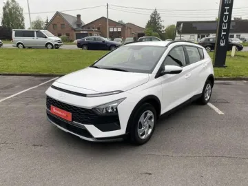 Car image 17