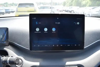 Car image 23