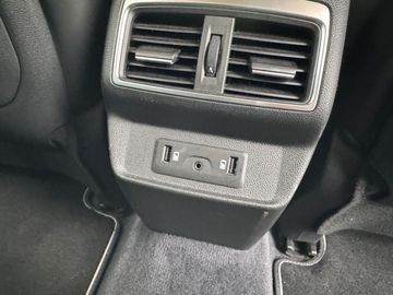 Car image 37