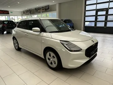 Car image 30
