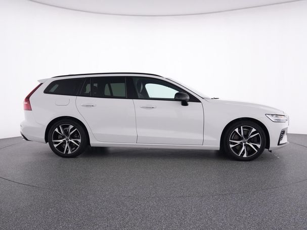 Volvo V60 T6 R Design AWD Recharge 251 kW image number 13