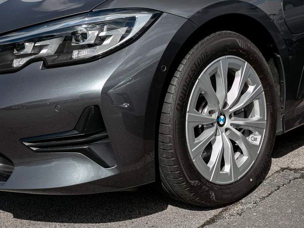 BMW 320 Touring e Advantage 150 kW image number 5