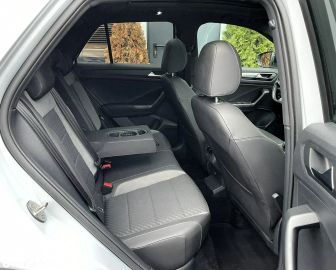 Car image 37