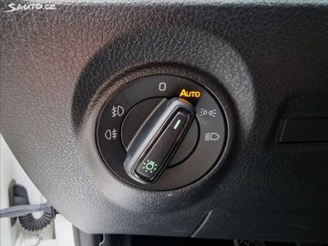 Car image 37