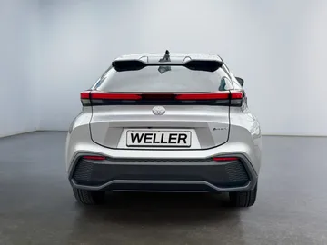 Car image 5