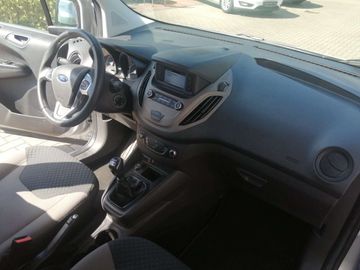 Car image 10