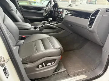 Car image 50