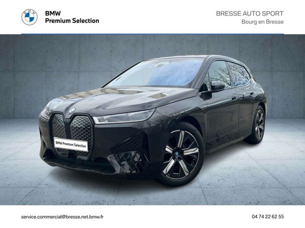 BMW iX xDrive40 243 kW image number 1