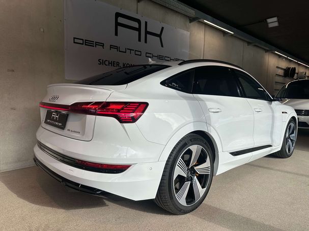 Audi e-tron 55 quattro S-line 300 kW image number 12