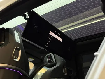 Car image 29