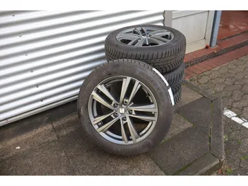 Car image 45