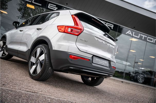 Volvo XC40 Recharge T4 Plus Dark 155 kW image number 11