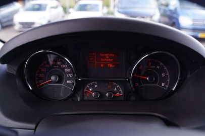 Car image 33