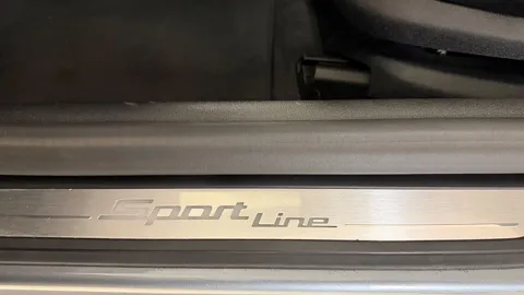 Car image 31