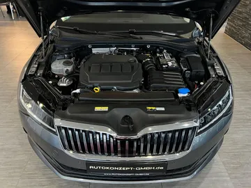 Car image 24